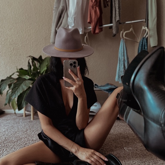 GIGI PIP Gray Fedora Hat with Tan Band